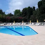 아파트 La Badine Airco Pool For 2 By Sunset 앙티브