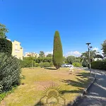 La Badine Airco Pool For 2 By Sunset 아파트