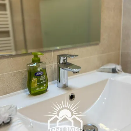 Apartment La Badine For 2 By Sunset Antibes